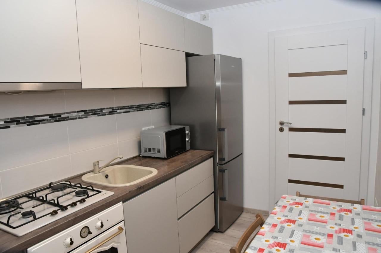 Toporasi Apartament Apartment ไกรโอวา ภายนอก รูปภาพ